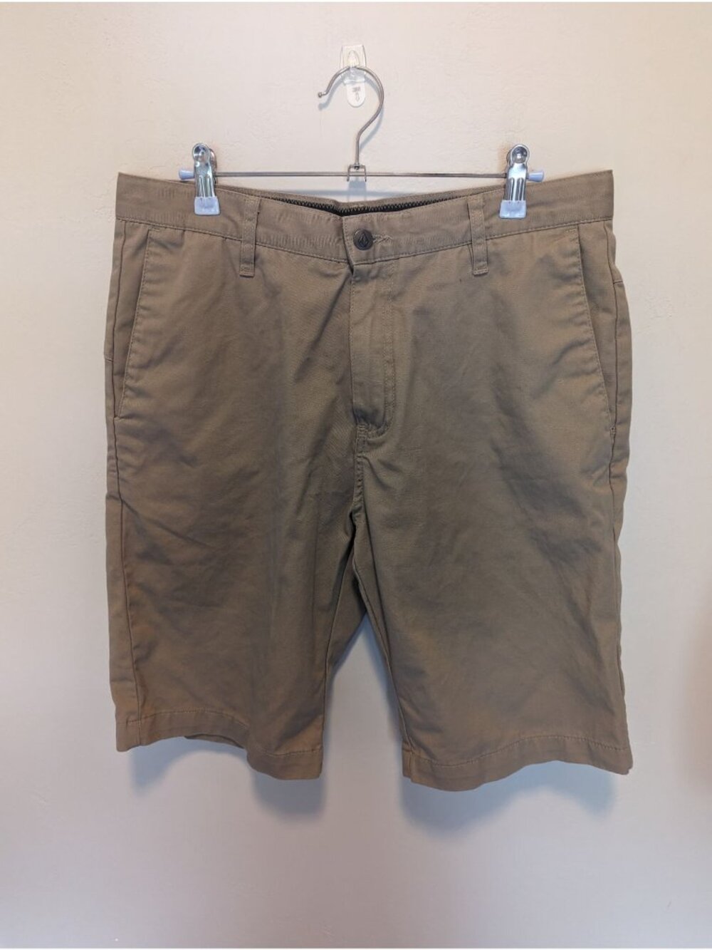 Volcom Mens Khaki Chino Shorts Size 32